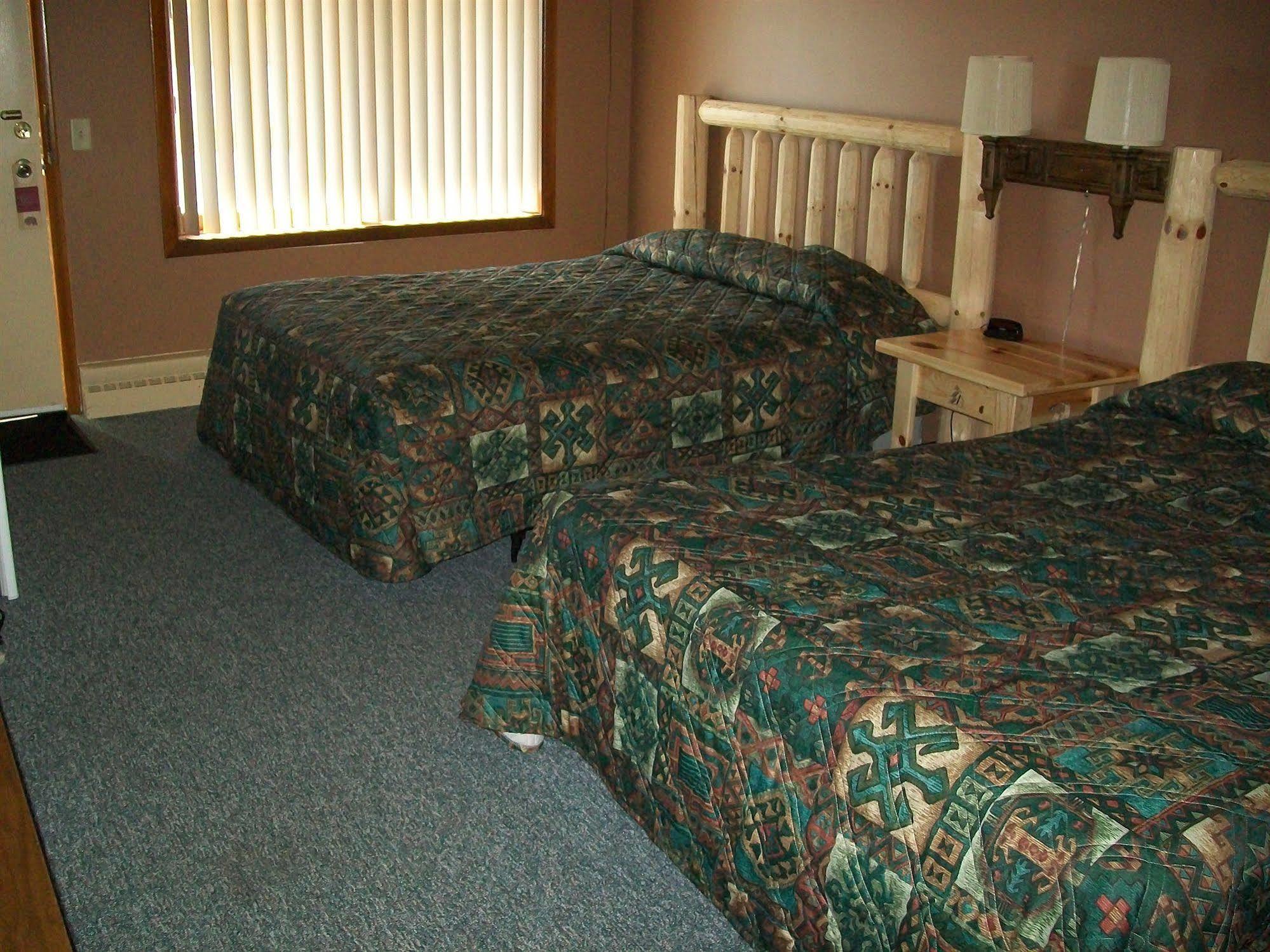 Black Bear Motel Cameron Екстериор снимка