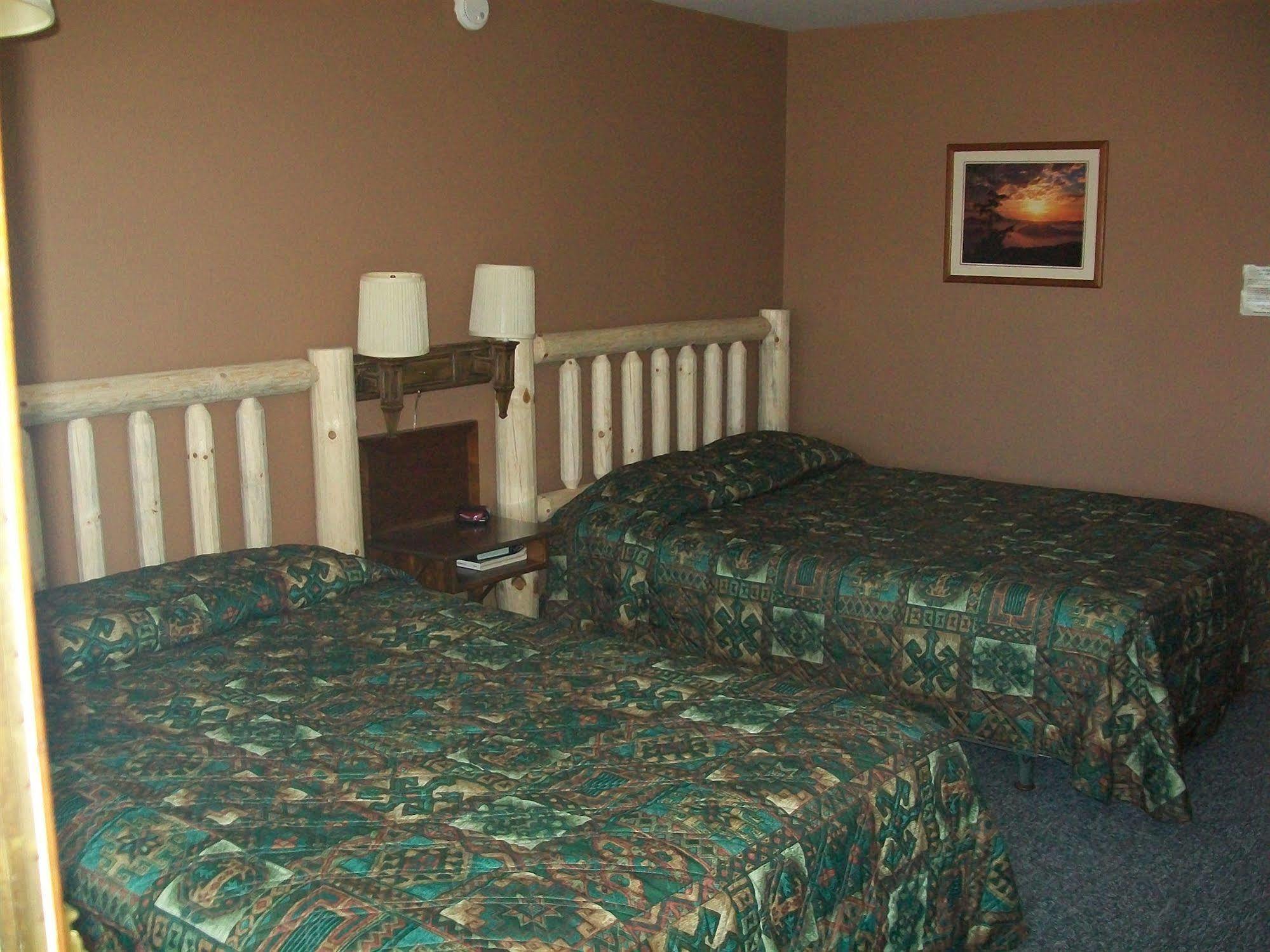 Black Bear Motel Cameron Екстериор снимка